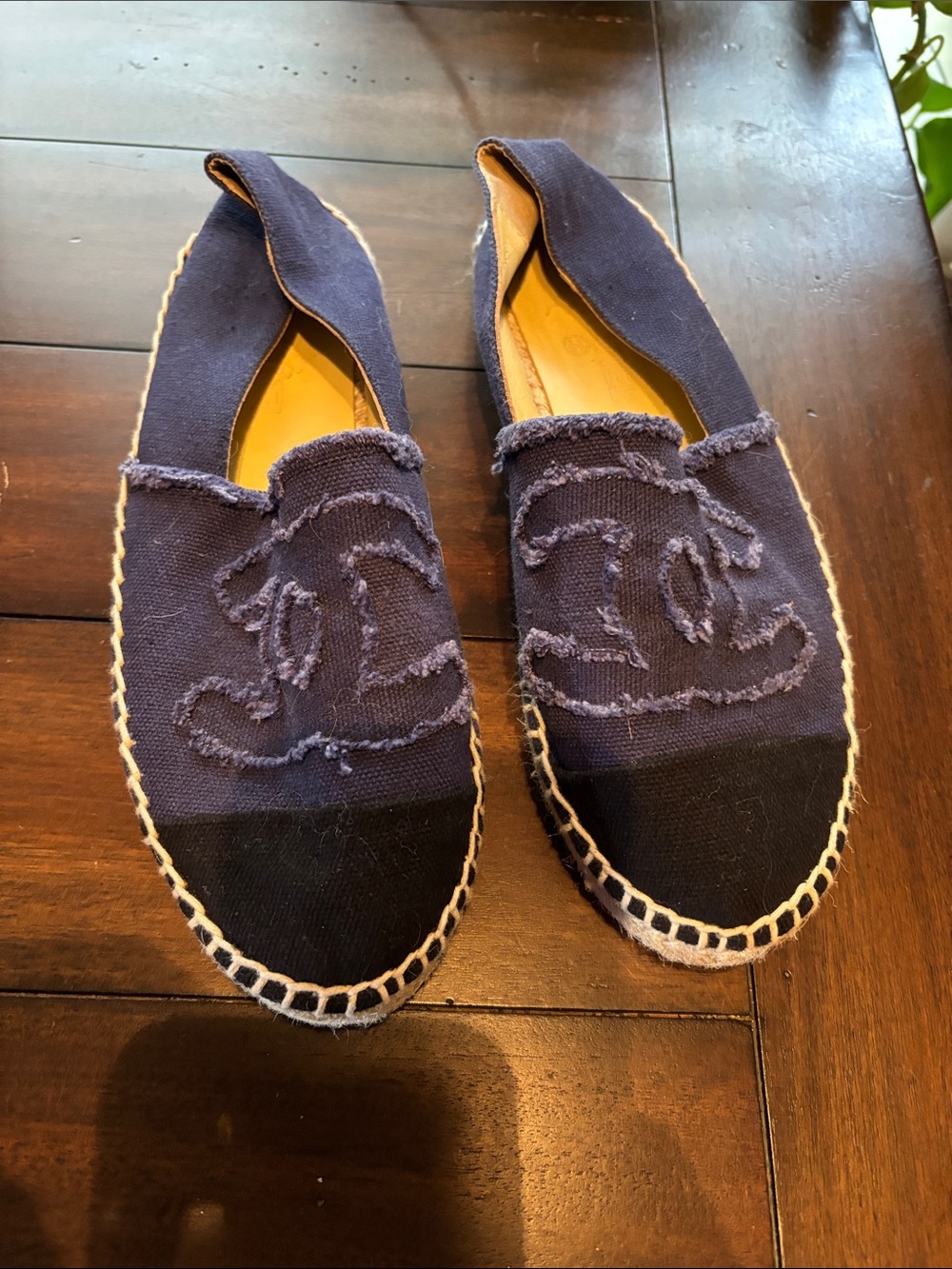 CHANEL Navy and Black Canvas Espadrilles with Frayed CC